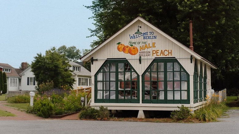 A wooden painted building in Berlin, Maryland