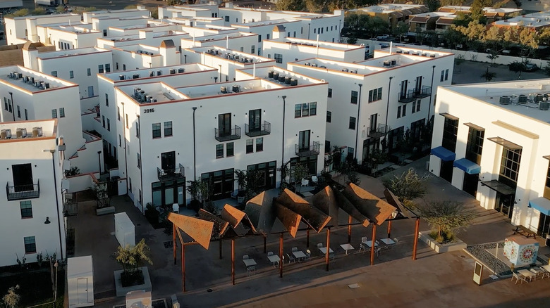 Overhead image of Culdesac Tempe plaza