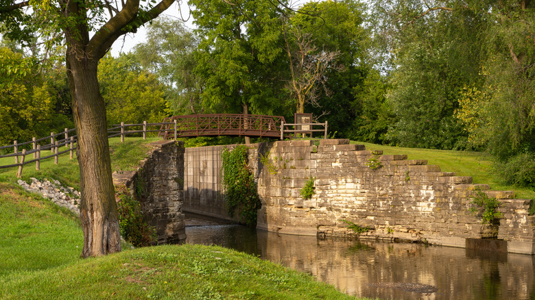 Illinois and Michigan Canal Lock 1