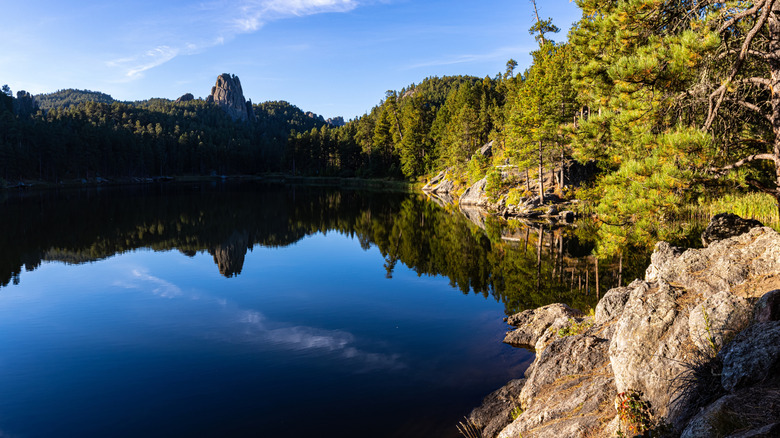 A rocky outcrop overlooking Horsethief Lake near Keystone, South Dakota