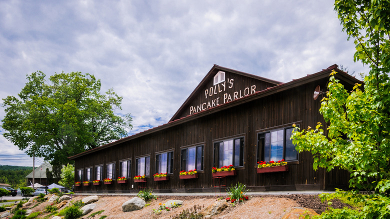 Exterior of Polly's Pancake Parlor