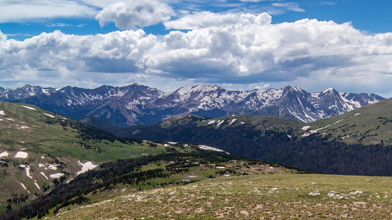 Gore Range Overlook view of the Rocky Mountains in Colorado