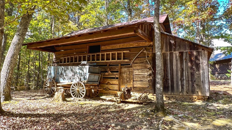 A reconstructed log cabin at Hart Square Village in North Carolina