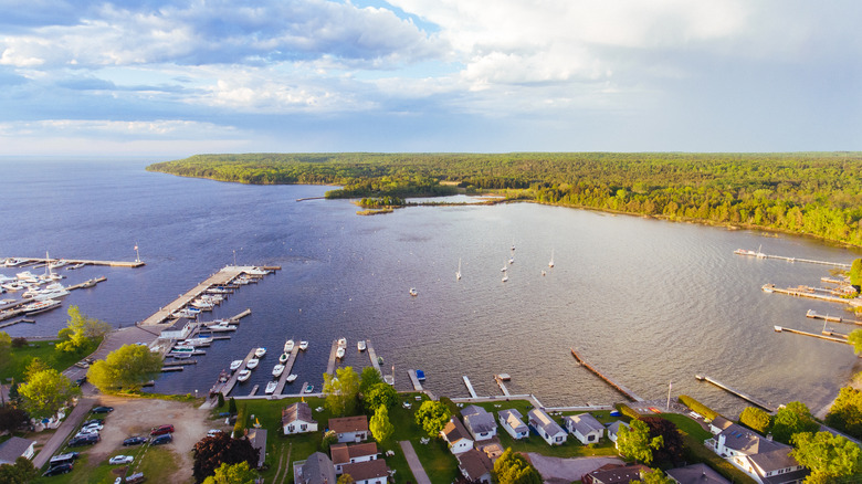 The Green Bay lined with boats at Peninsula State Park