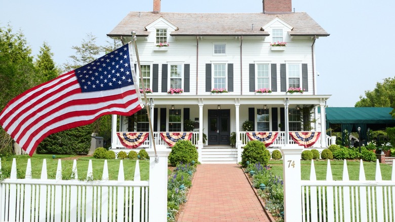 Facade of the Hedges Inn in East Hampton