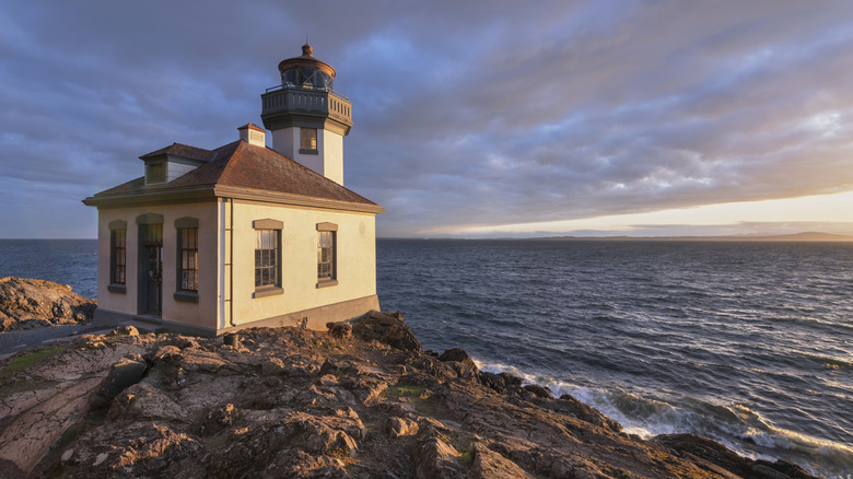 Lime Kiln Lighthouse on Juan Islands as the sun sets