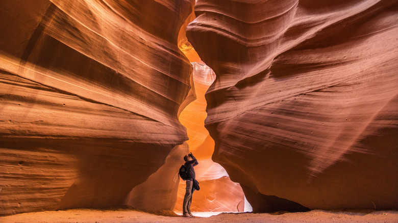 Photographer taking picture of Antelope Canyon