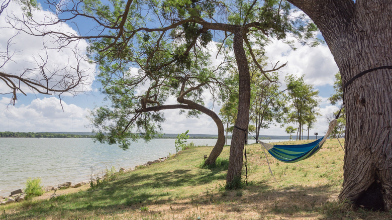 Hammock hanging lakefront at Loyd Park, Grand Prairie