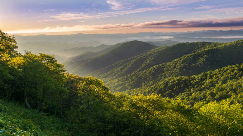 A panoramic view across the Blue Ridge Mountainsduring sunset