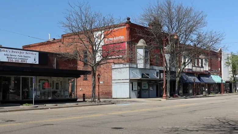 Business-lined street in Dover, Ohio