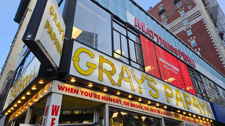 Gray's Papaya diner in New York