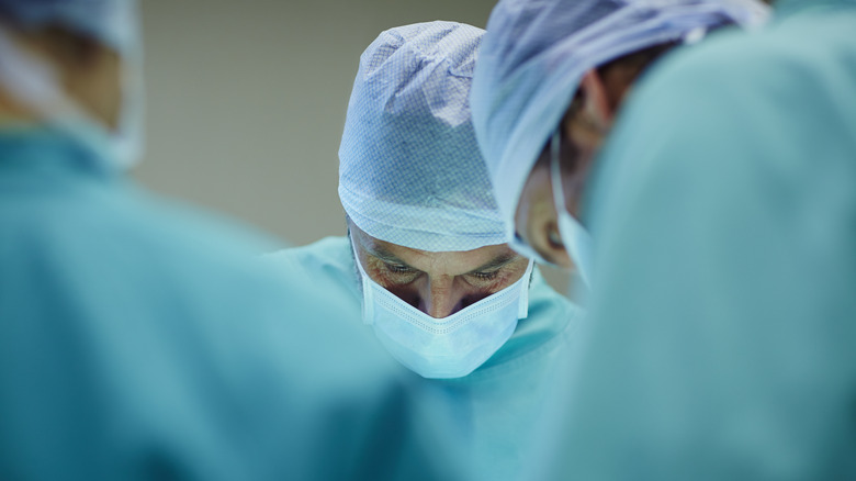 Surgeons 