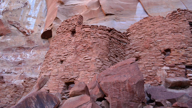 Cliff dwellings at Palatki Heritage Site in Sedona, Arizona