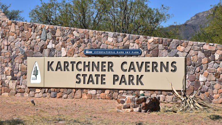 Kartchner Caverns State Park welcome sign outside Sierra Vista Arizona