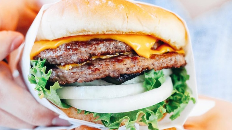 A burger at the Stand Burger Shoppe Arcadia, Phoenix