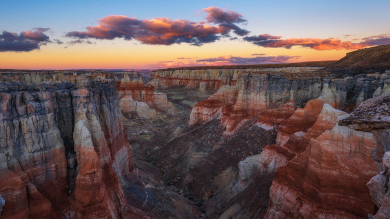 Sunset at Coal Mine Canyon near Tuba City in Arizona