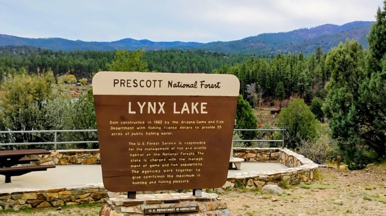 Lynx Lake sign at Prescott National Forest
