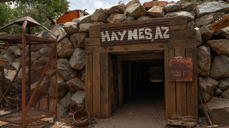 Mine Shaft photo that says Haynes, Arizona on it