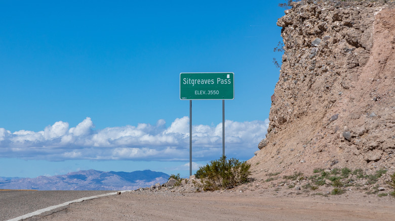Elevation sign for Sitgreaves Pass