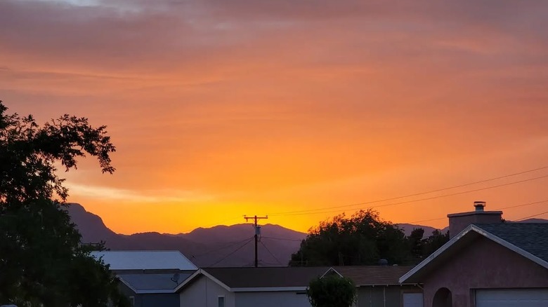 a sunset over New Kingman-Butler, Arizona