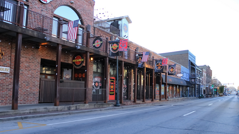 Bars in Jonesboro's downtown