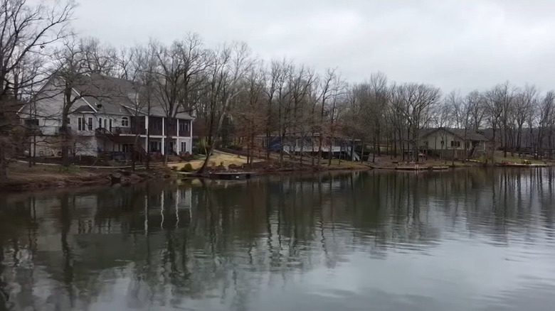 Idyllic lake and houses in Cherokee Village