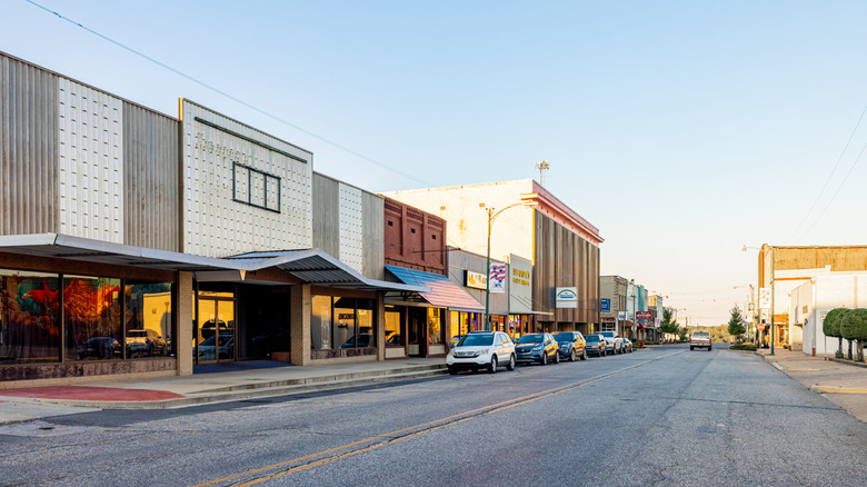 Washington Street in Camden's historic district