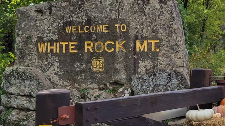 rock that says Welcome to White Rock Mountain
