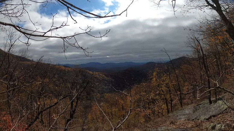 View of mountains from Rattlesnake Lodge Trail in North Carolina