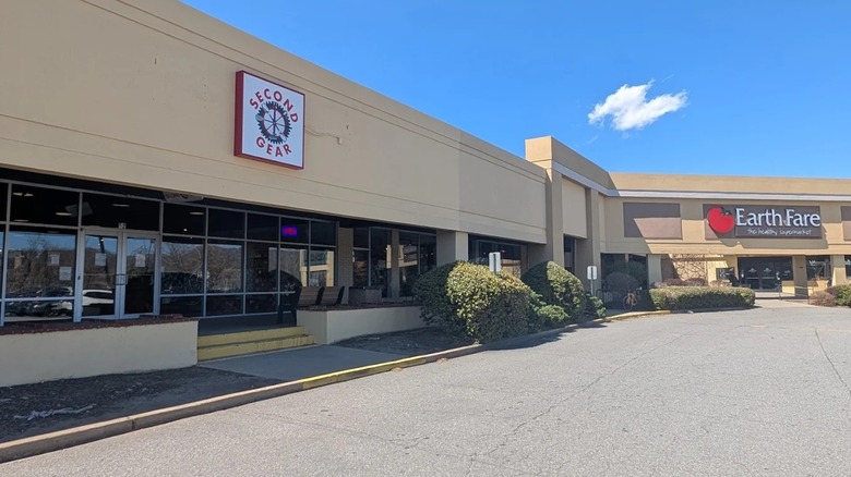 The Second Gear Consignment shop's storefront