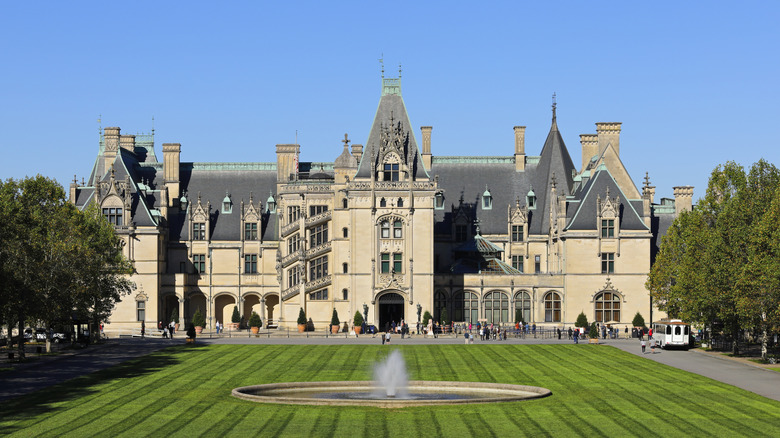 The lawn and fountain in front of the Biltmore Estate mansion in Asheville, North Carolina