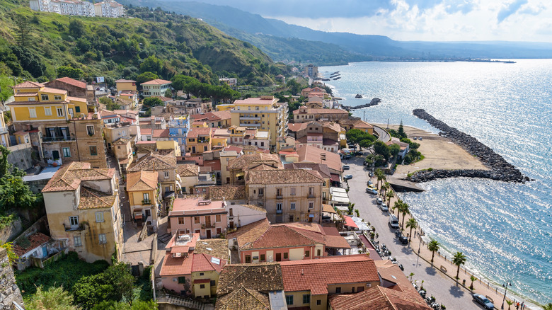 Nearby Pizzo town