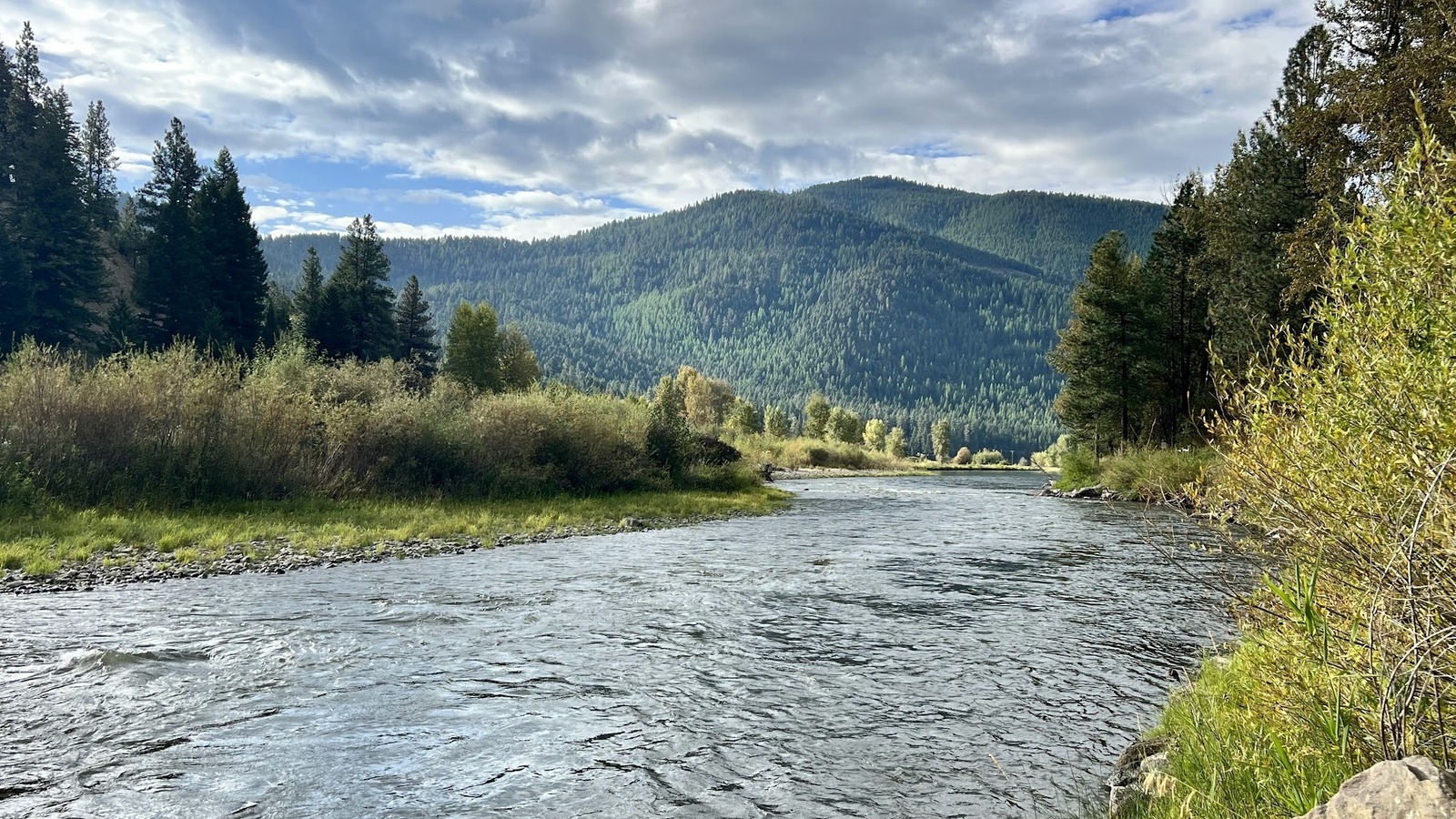 Western Montana's Lesser-Known State Park Is A Scenic Riverside Escape With Fishing, Camping, And Hiking