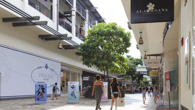 Ala Moana Center captured in photos