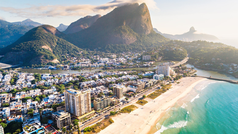 Barra da Tijuca beach