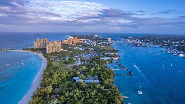 Panoramic view of Paradise island