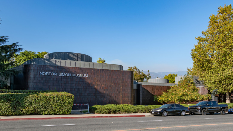 Street view of the Norton Simon Museum in Pasadena