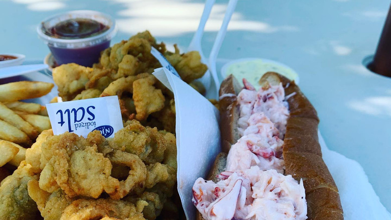 Bagaduce Lunch fried clams and lobster roll