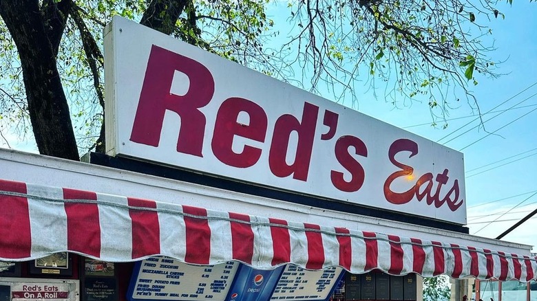 Red's Eats exterior