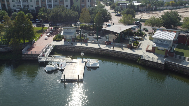 Waterfront walkway in Oviedo, Florida