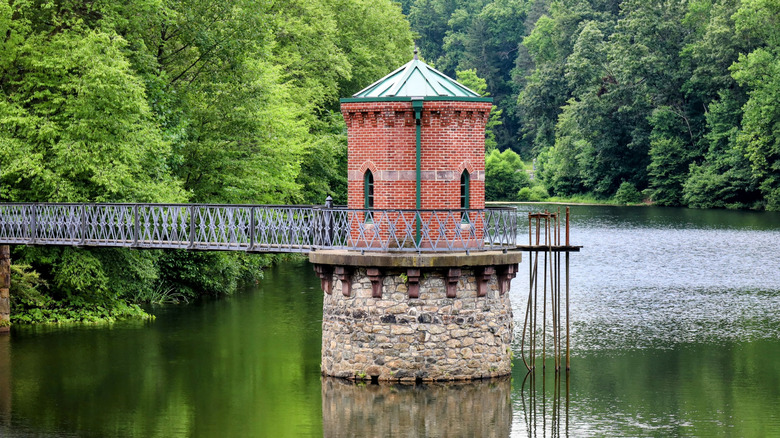 Valve house on Antietam Lake