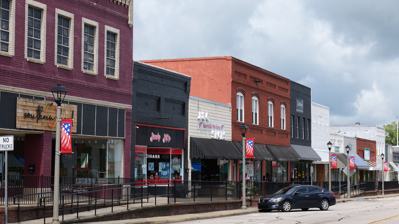 Shops and restaurants lined up in Downtown Manchester, Georgia