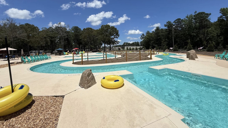 View of the outdoor pool at Sanwar RV Park & Resort in Sandersville, Georgia