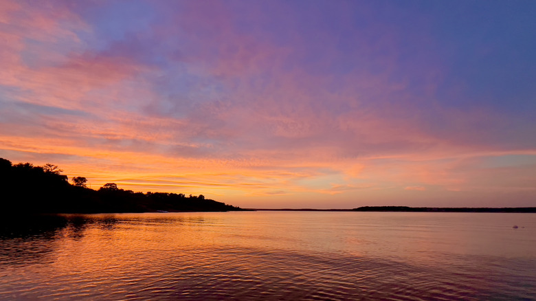 Sunset on Lake Belton
