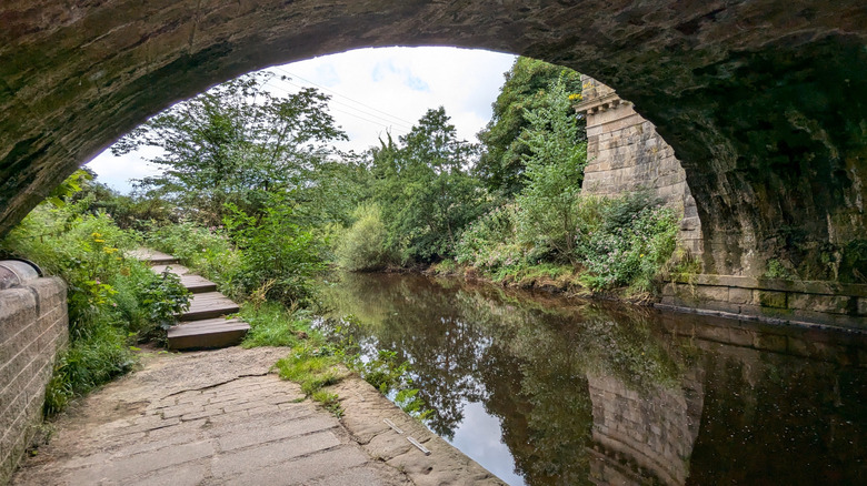 Towpath going under a bridge along the Lancaster Canal in Garstang