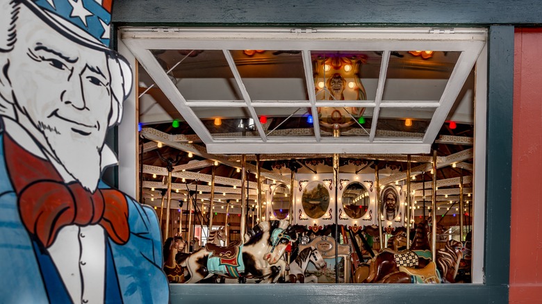 uncle sam next to carasoul