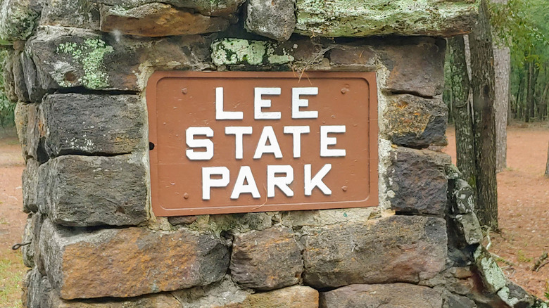 The entrance sign of Lee State Park