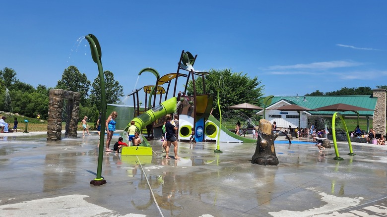 People playing at the West Chester Splash Park in Beckett Park