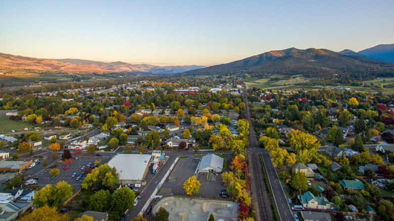 An aerial view of the town of Talent, Oregon