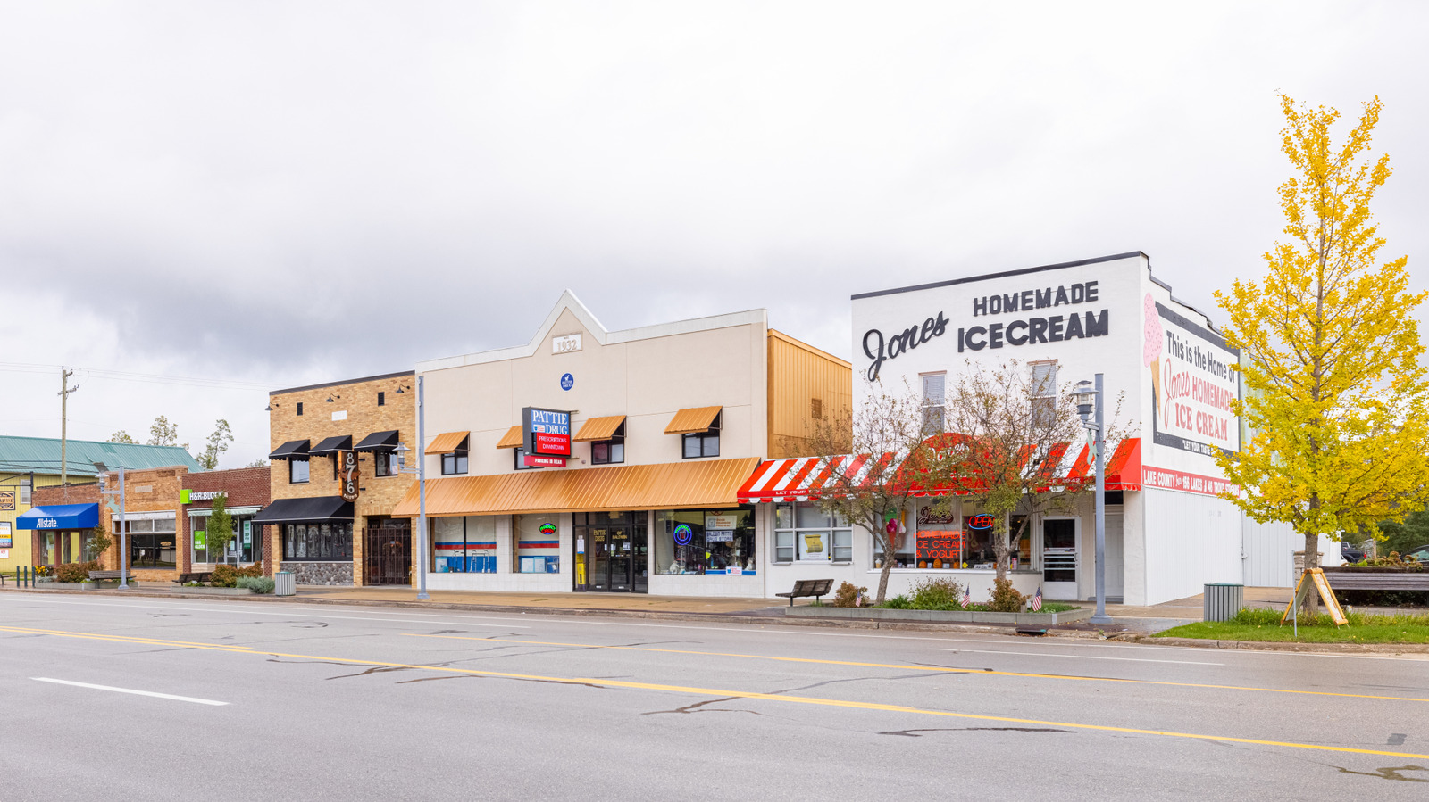 Between Grand Rapids And Traverse City Is A Michigan Village With ...